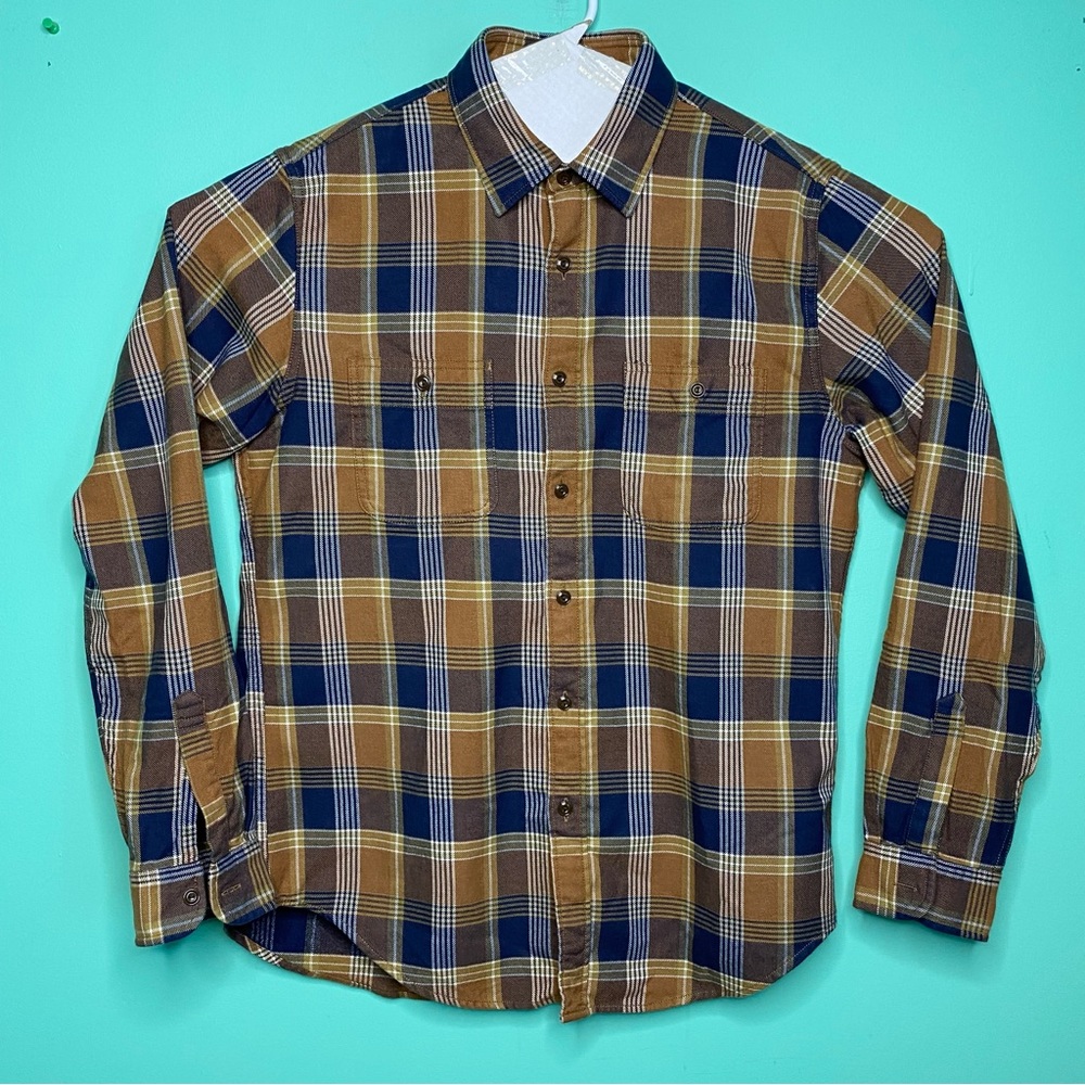 Wallace and Barnes flannel size medium pre owned good condition yellow color